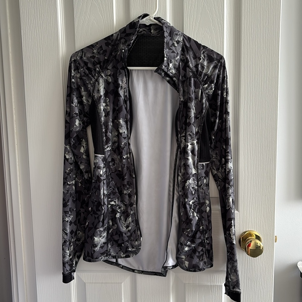 Women's Reebock Top - Picture 6 of 9